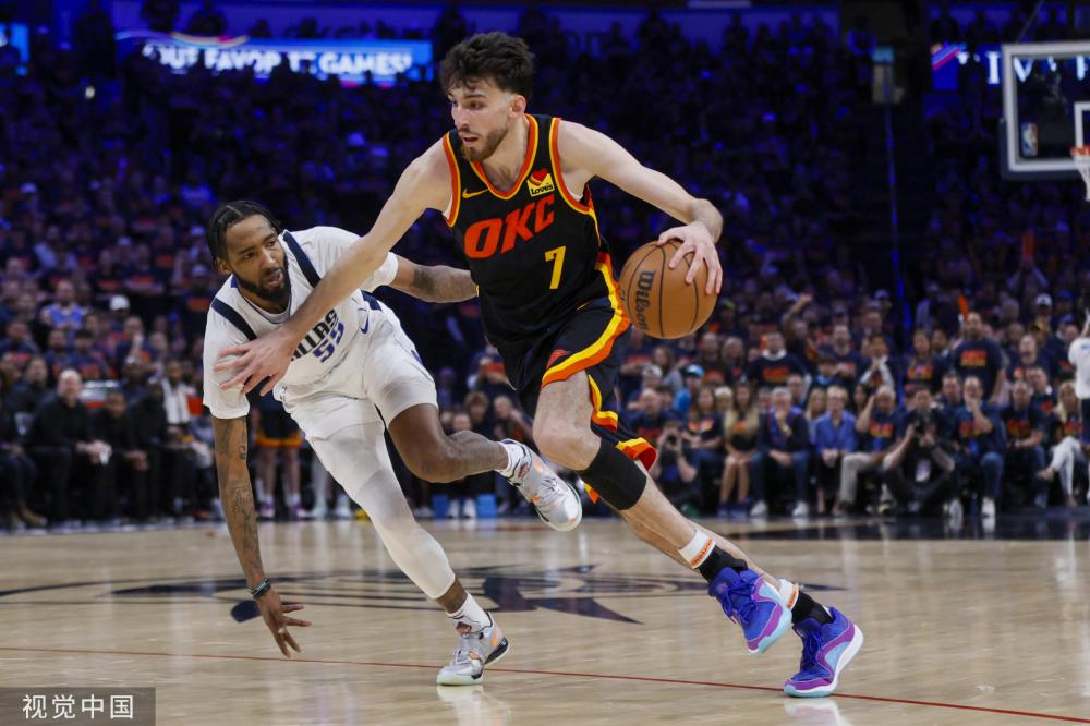 赢得比赛的 赢得比赛的