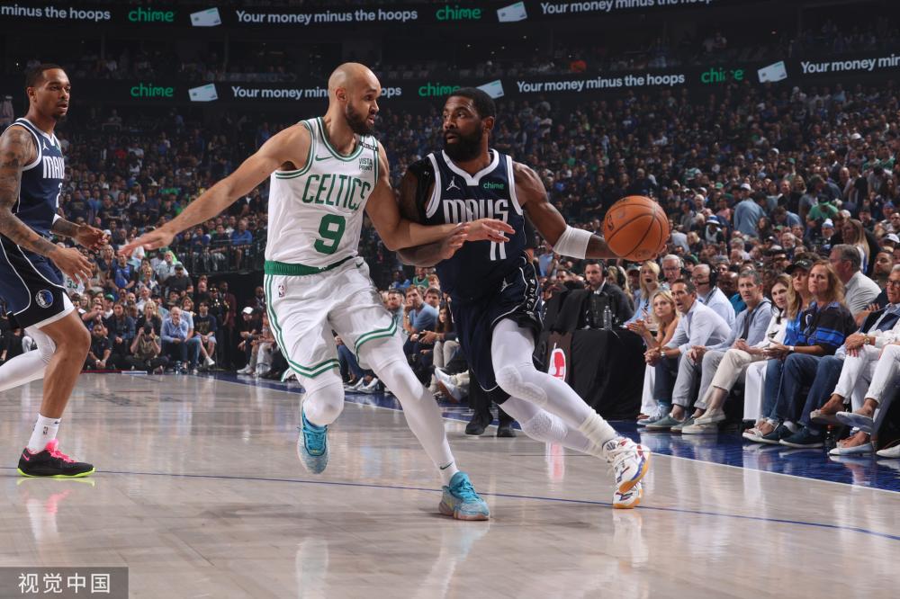 吸引着来自 吸引着来自