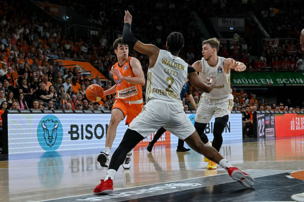 他的足球传 他的足球传